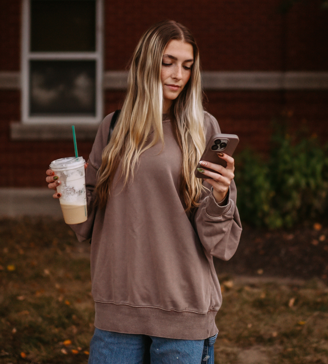 Crew Neck Sweatshirt – Hill x Sarah