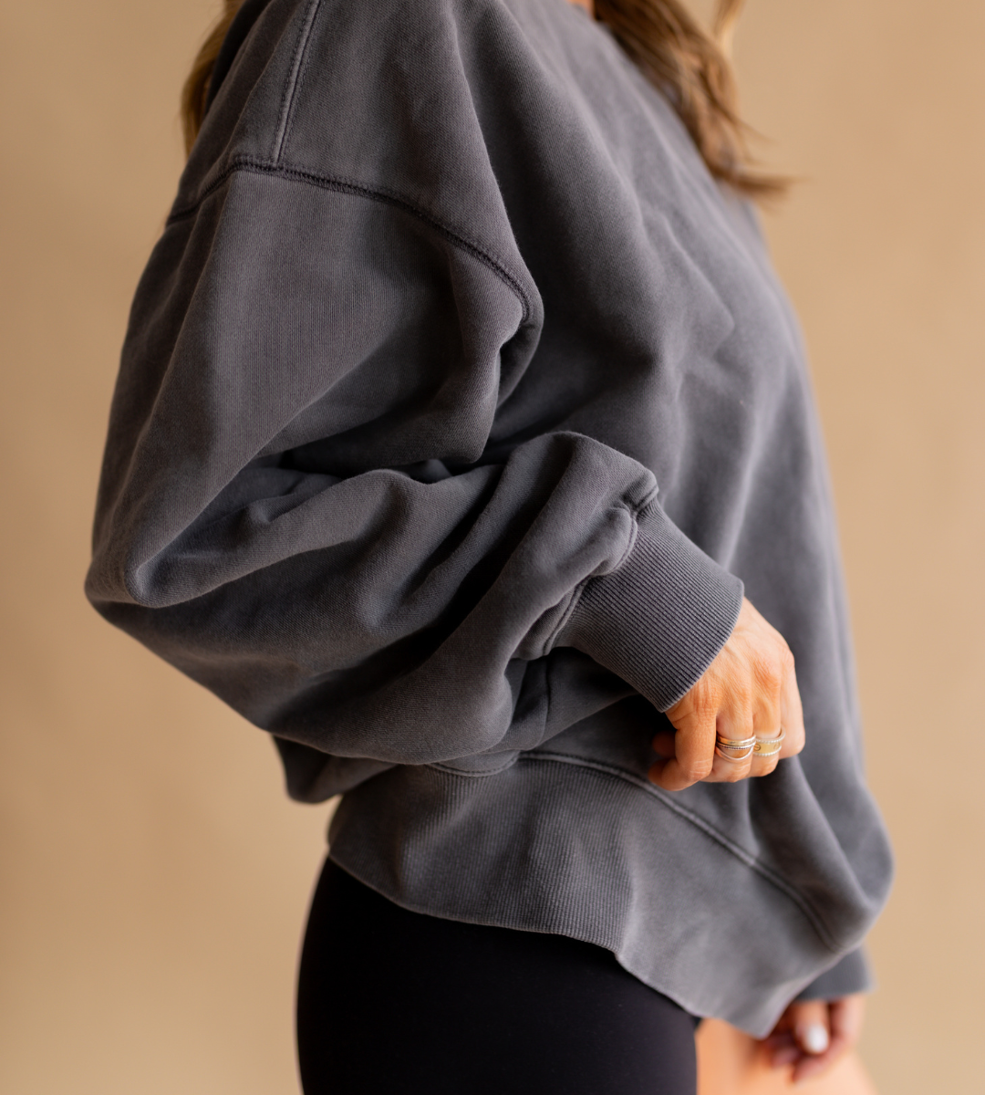 LIGHTWEIGHT, COZY + OVERSIZED