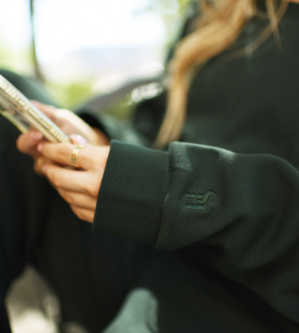 Slouchy Sweatshirt in Hunter Green
